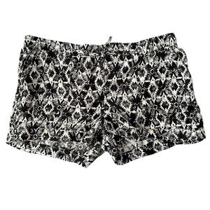 American Rag Black and White Geometric Women's Shorts